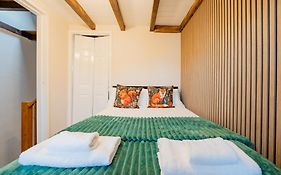 Cosy Cottage Style Retreat In Kendal - Gateway To The Lakes